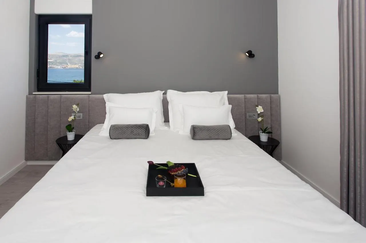 Beachfront House Olbia With Private Parking Trogir Kroatien