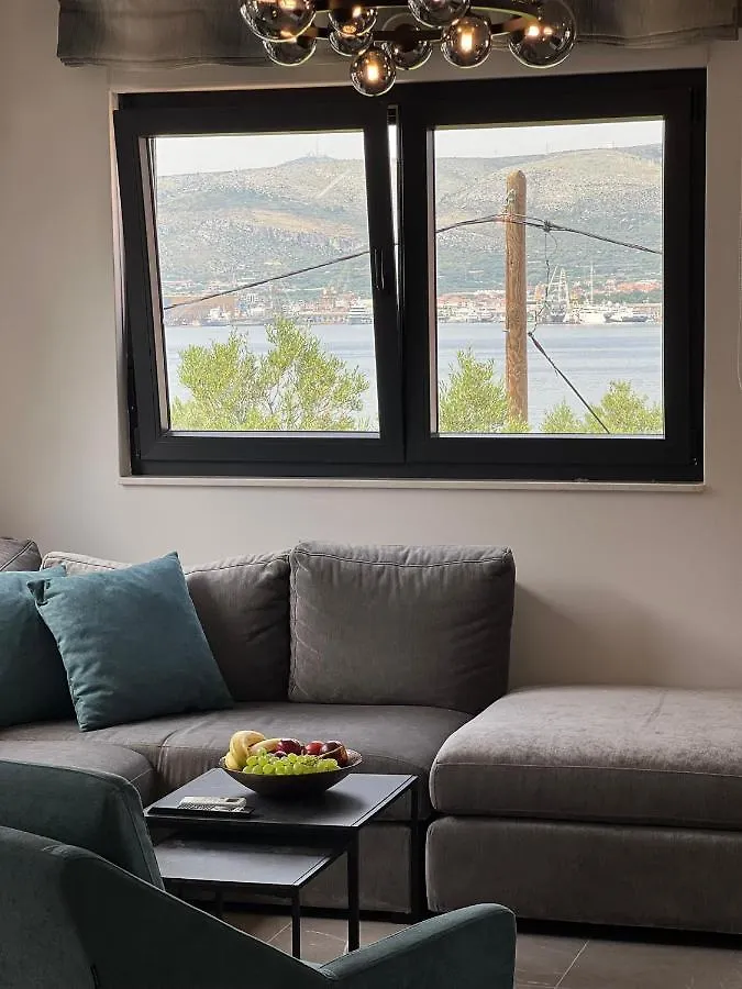 Lägenhet Beachfront House Olbia With Private Parking Trogir