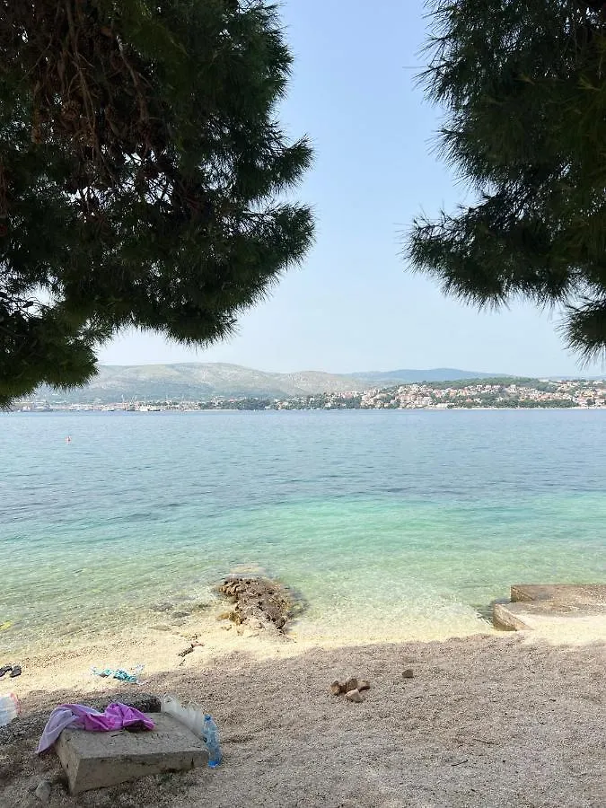Beachfront House Olbia With Private Parking Trogir Lägenhet