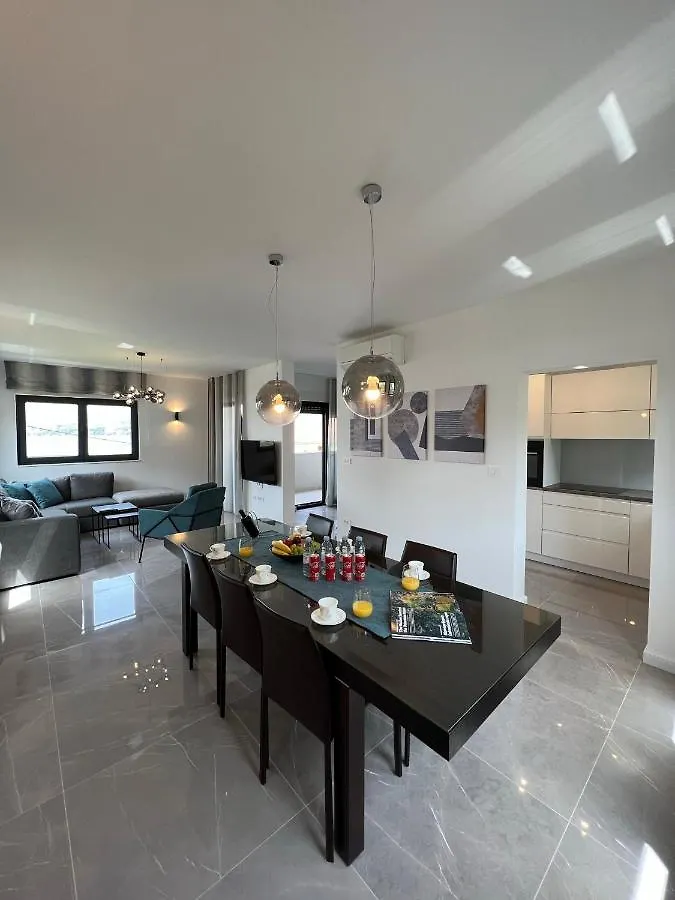 Beachfront House Olbia With Private Parking Trogir