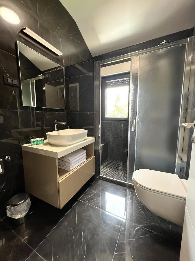 Apartment Beachfront House Olbia With Private Parking Trogir