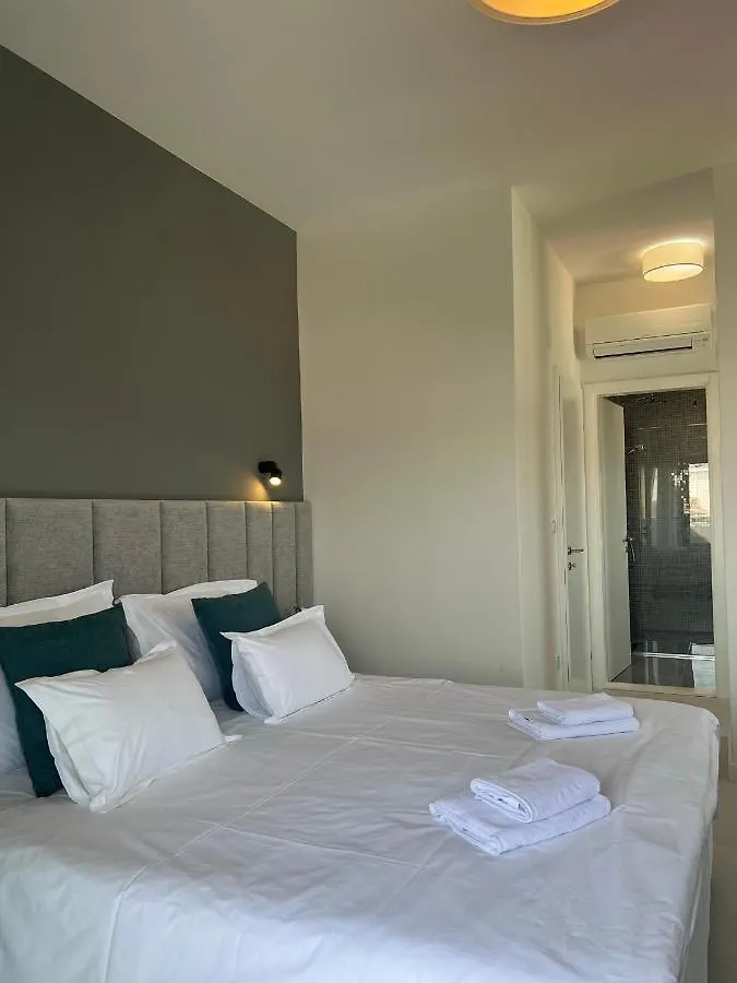 Beachfront House Olbia With Private Parking Trogir Croatia